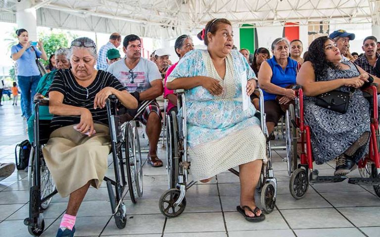 Entregarán apoyos a madres solteras y a personas con capacidades diferentes Entregarán apoyos a madres solteras y a personas con capacidades diferentes