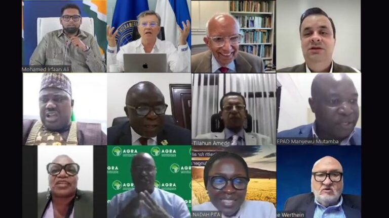 África y las Américas sellan alianza para restaurar suelos, en inédita iniciativa biregional liderada por Agra e IICA África y las Américas sellan alianza para restaurar suelos, en inédita iniciativa biregional liderada por Agra e IICA